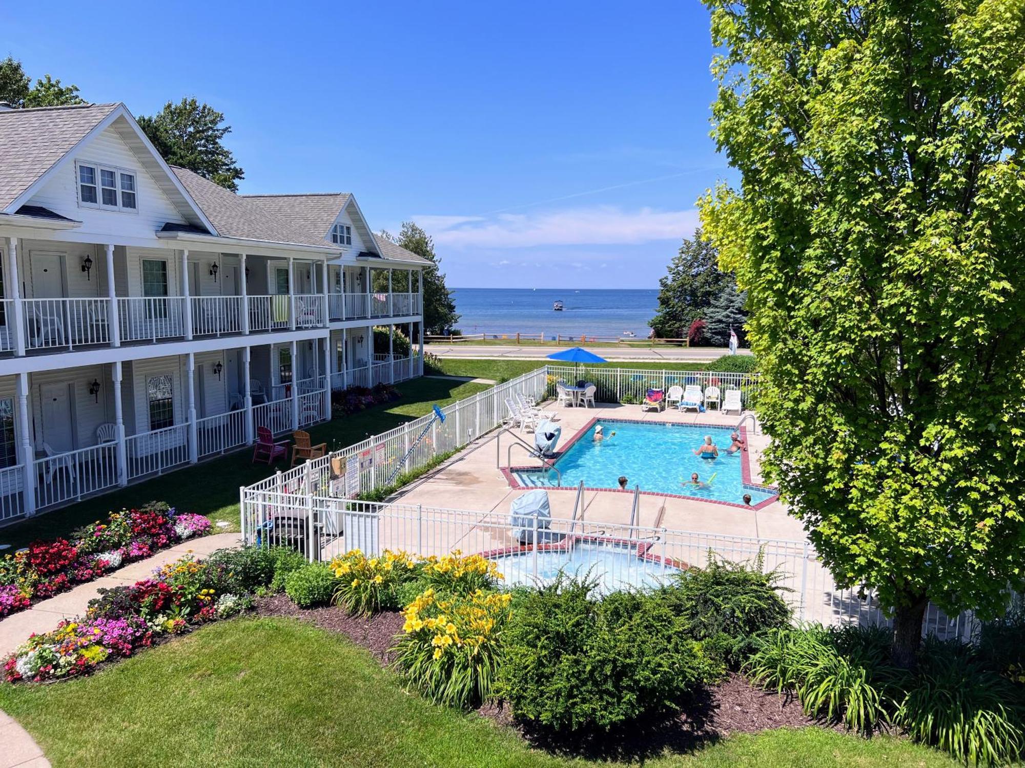 Bay Breeze Resort Эфрейм Экстерьер фото