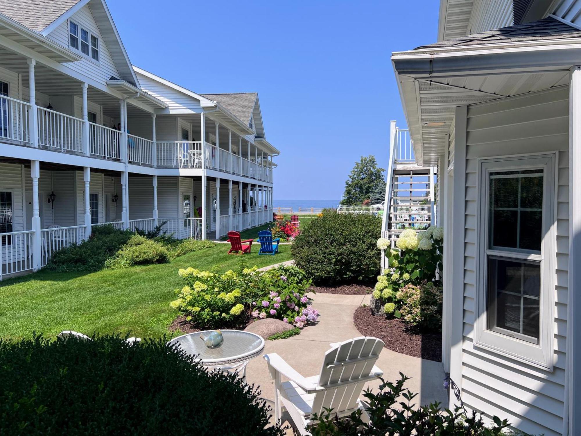 Bay Breeze Resort Эфрейм Экстерьер фото
