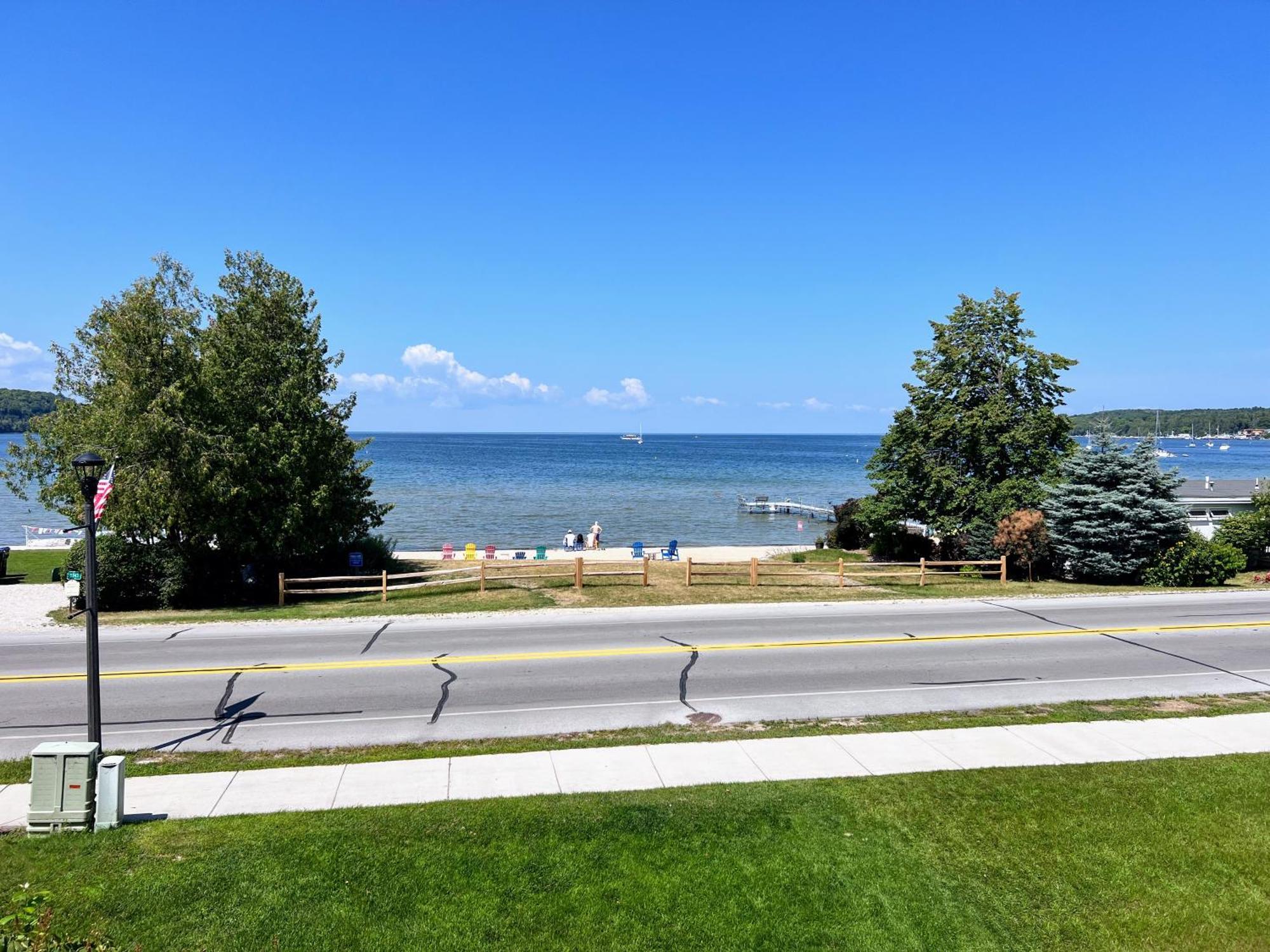 Bay Breeze Resort Эфрейм Экстерьер фото